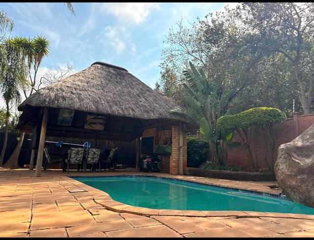 4 BEDROOM HOUSE FOR SALE IN CASHAN